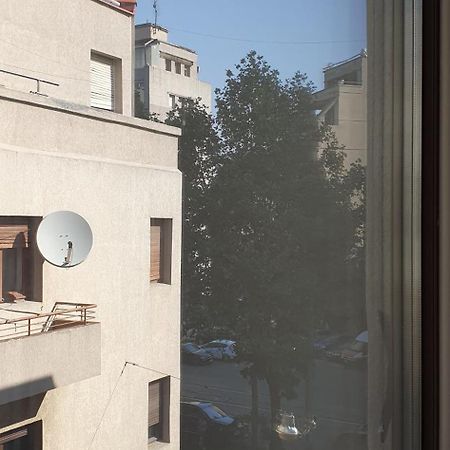 Elegant Apartment Near Rosetti Square Bukares Bagian luar foto